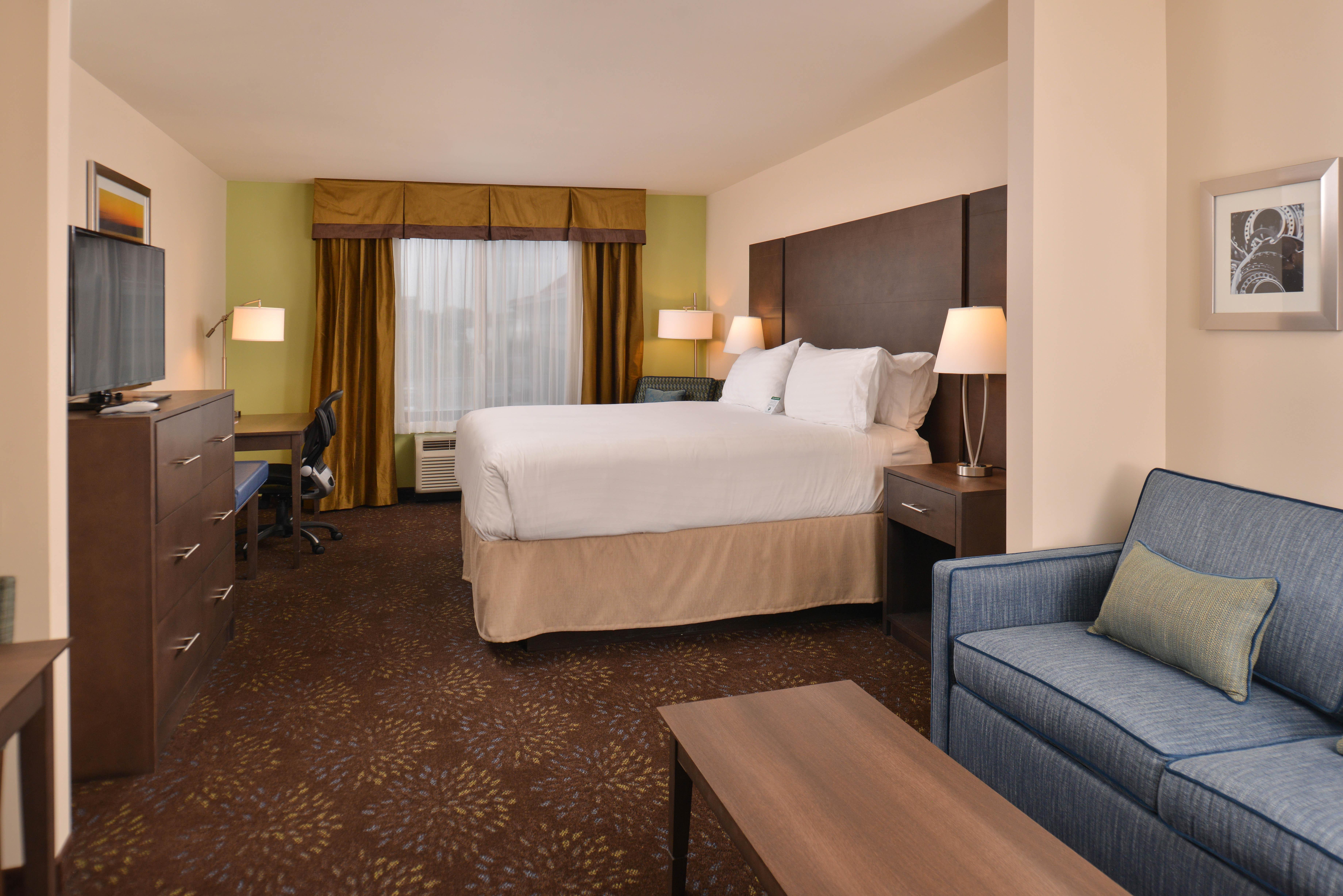 Holiday Inn Express & Suites Dearborn Sw - Detroit Area By Ihg Exterior photo