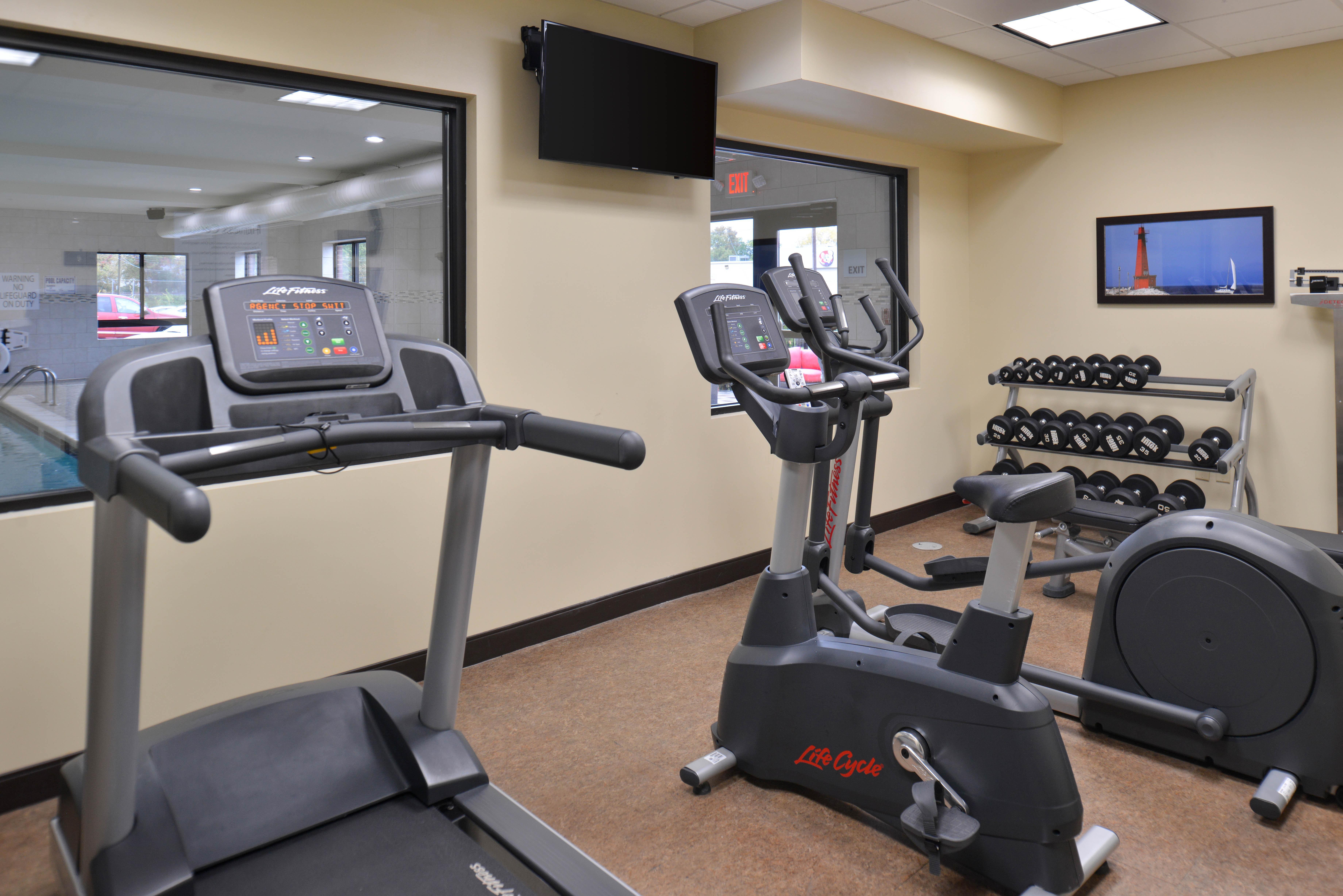 Holiday Inn Express & Suites Dearborn Sw - Detroit Area By Ihg Exterior photo